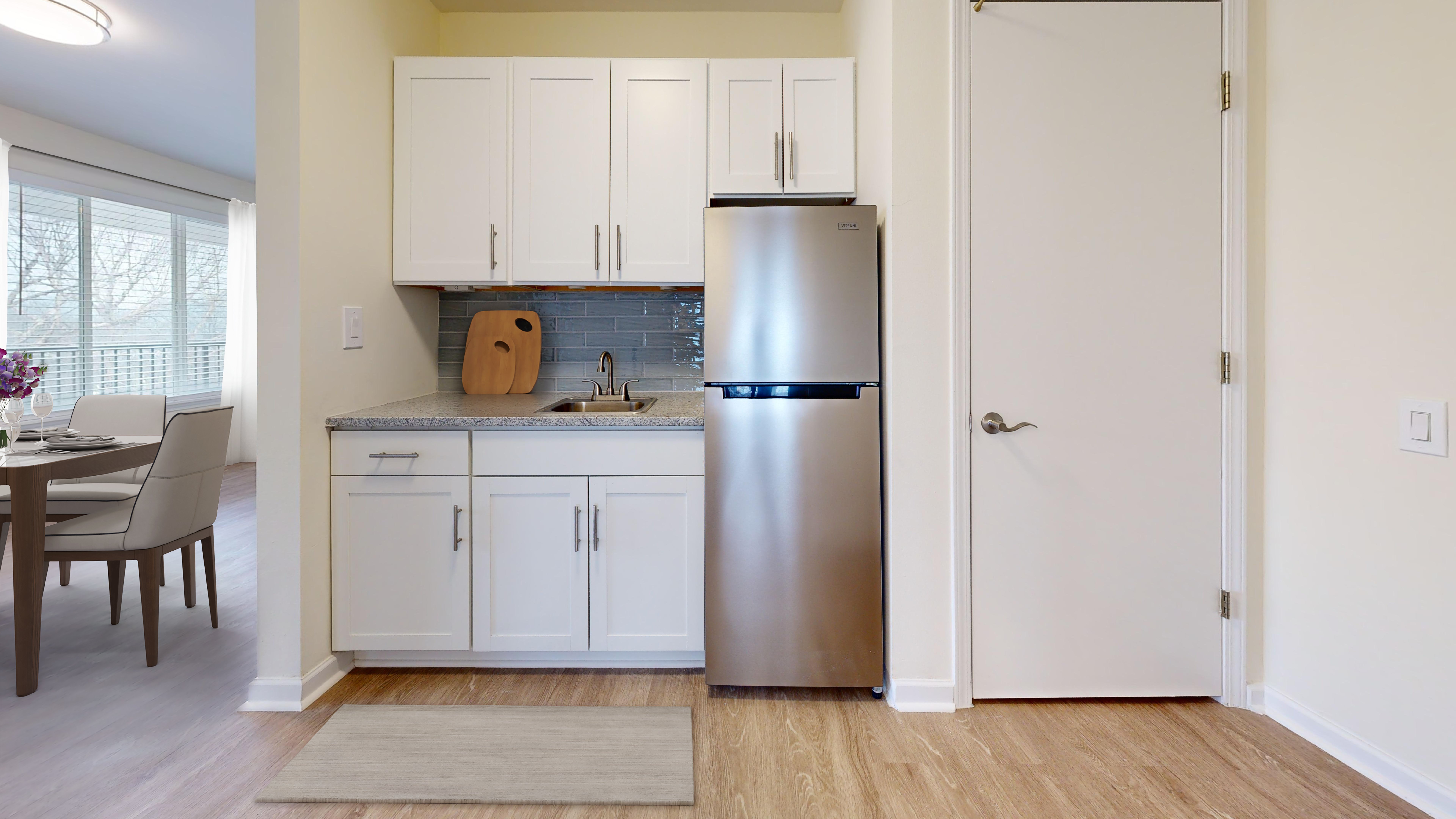 Manor-at-Steeplechase-IL-2-bed-1043-sqft-Kitchen 1_Virtual Staging